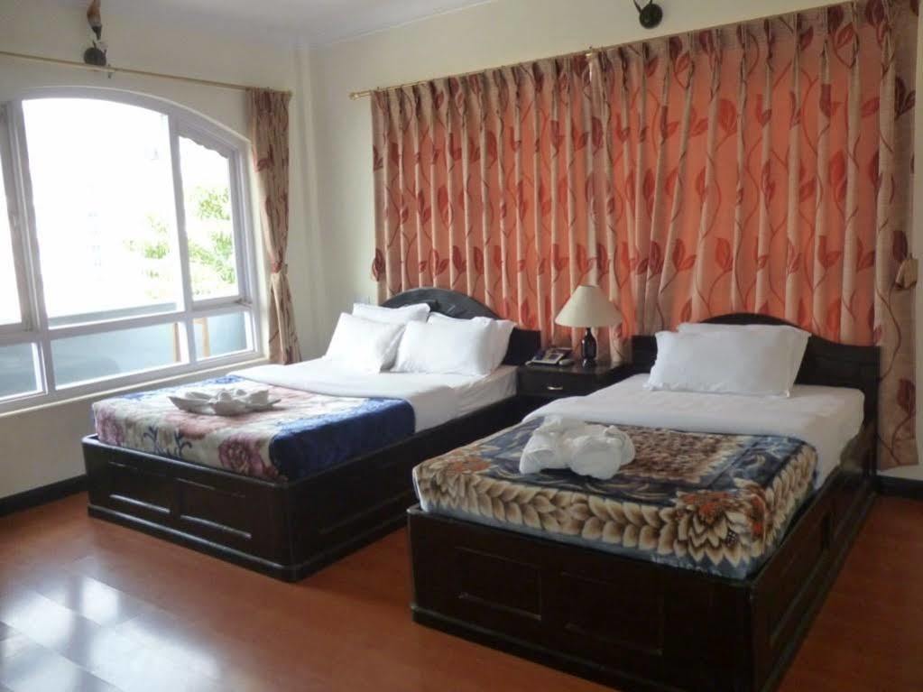 Hotel Bougainvillea 포카라 외부 사진